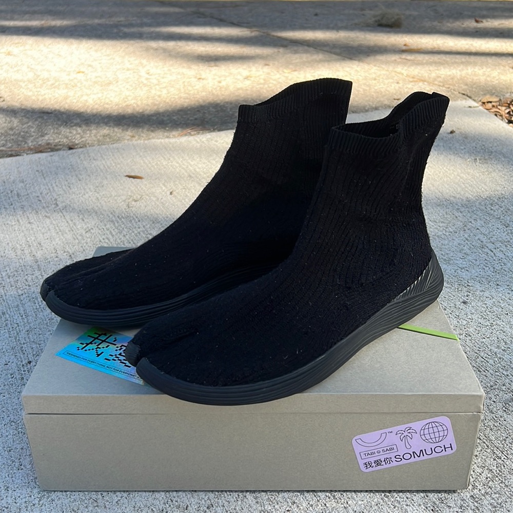 ILYSM tabi - triple black